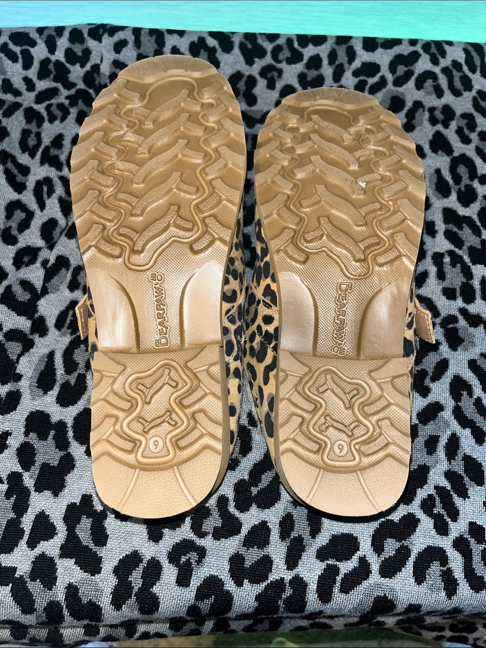 Leopard Print Fleece-Lined Clogs Bearpaw size 9 super fun NWOT - Picture 5 of 9